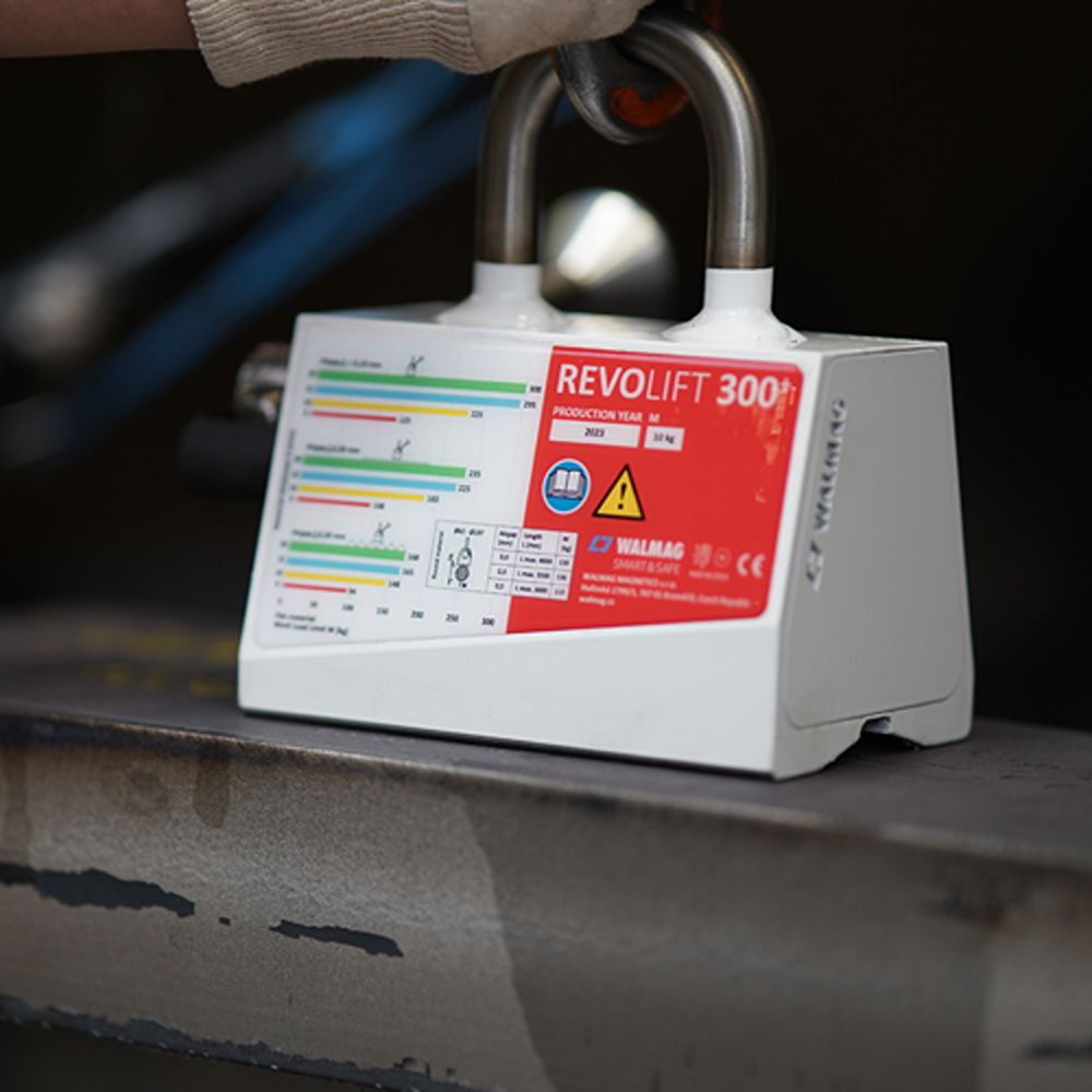 Permanent lifting magnet REVOLIFT